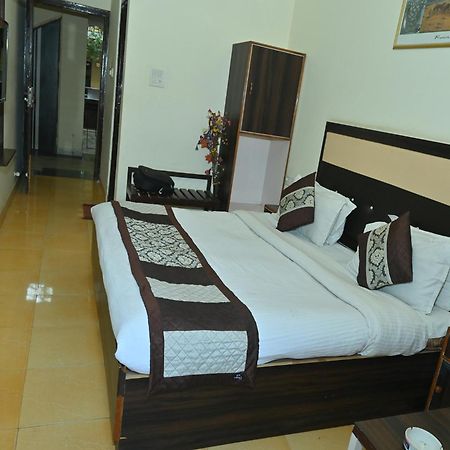 Goyal Plaza Hotel 5 Mint. Waling Distance From Pushkar Lake エクステリア 写真